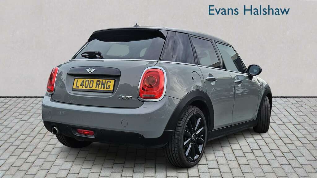 Mini Hatch 1.5 Cooper Hatchback Steptronic 136 P Grey #3