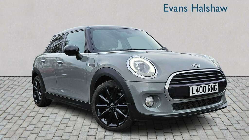 Mini Hatch 1.5 Cooper Hatchback Steptronic 136 P Grey #1