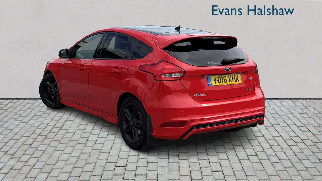 Ford Focus 1.5 Ecoboost 182 Zetec S Red Navigation 2016 Red #2