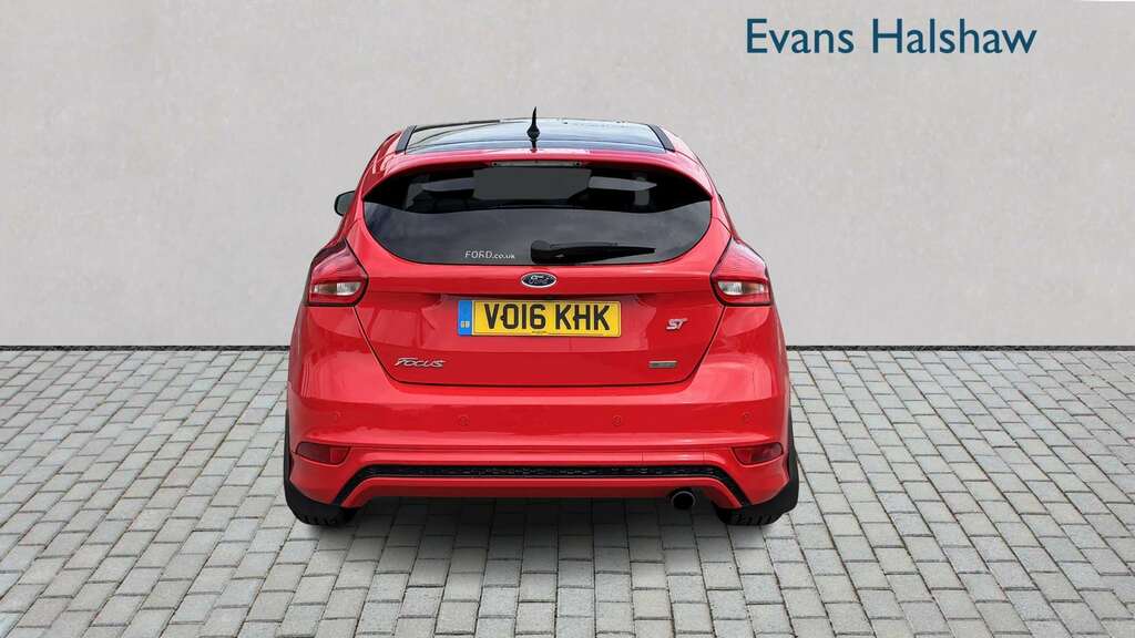 Ford Focus 1.5 Ecoboost 182 Zetec S Red Navigation 2016 Red #5