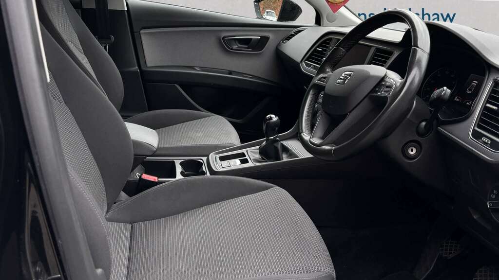 Seat Leon 1.5 Tsi Evo Se Dynamic Ez 2019 Black #3