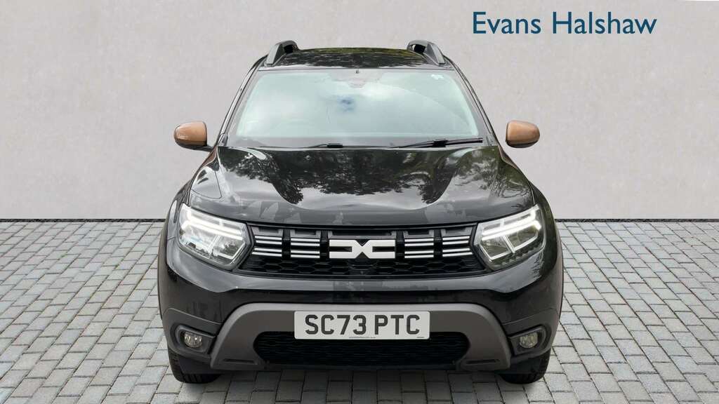 Dacia Duster 1.0 Tce 100 Bi-fuel Extreme 2023 Black #4