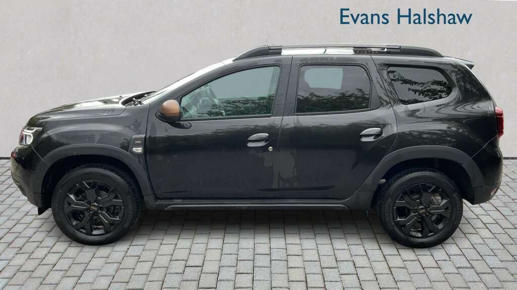 Dacia Duster 1.0 Tce 100 Bi-fuel Extreme 2023 Black #3