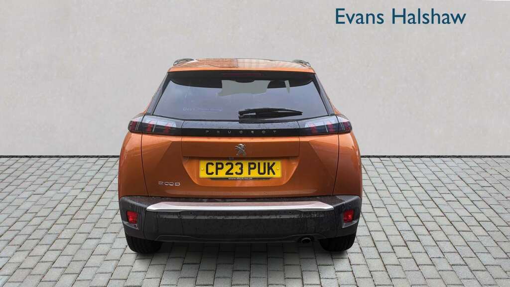 Peugeot 2008 1.2 Puretech Allure Premium 2023 Orange #5