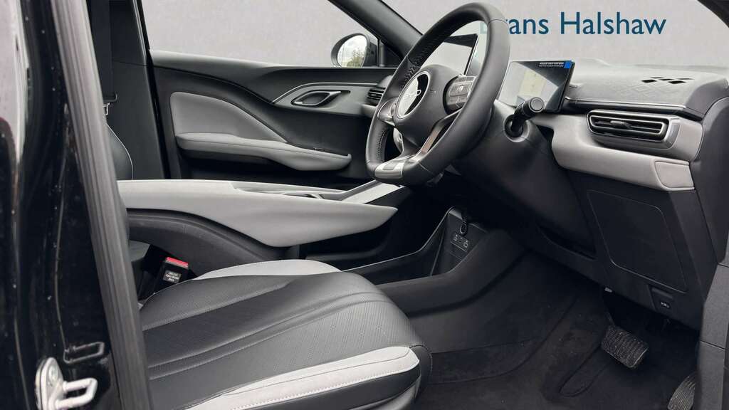 Byd Dolphin 65Kw Active 30Kwh 2025 Black #3