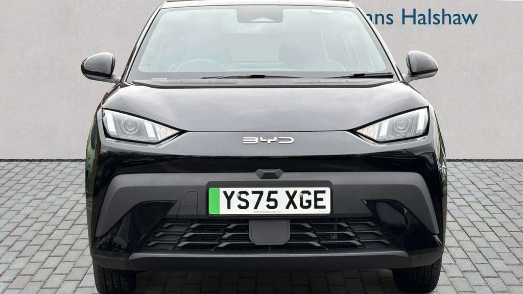Byd Dolphin 65Kw Active 30Kwh 2025 Black #4