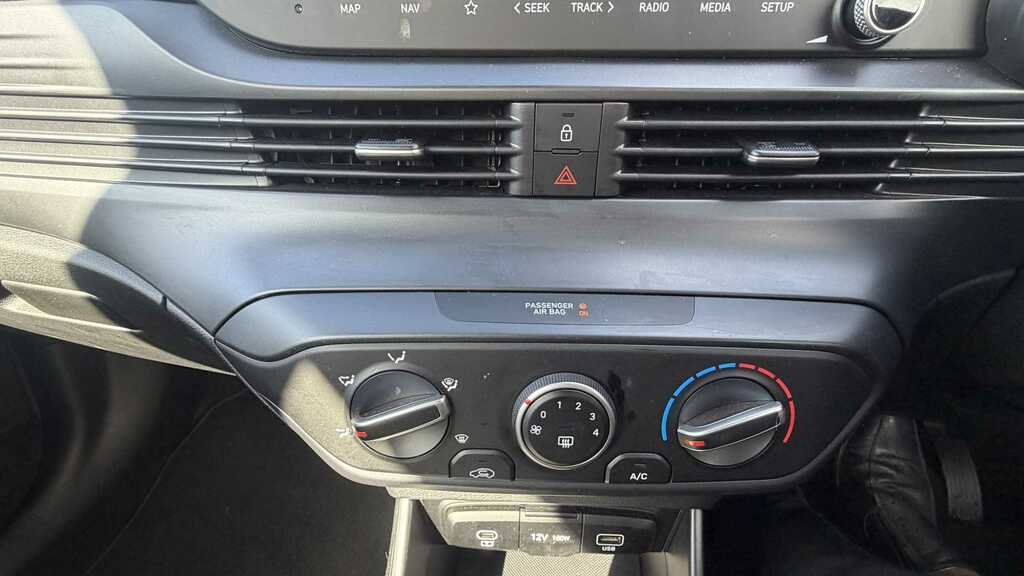 Hyundai I20 Advance Green #16