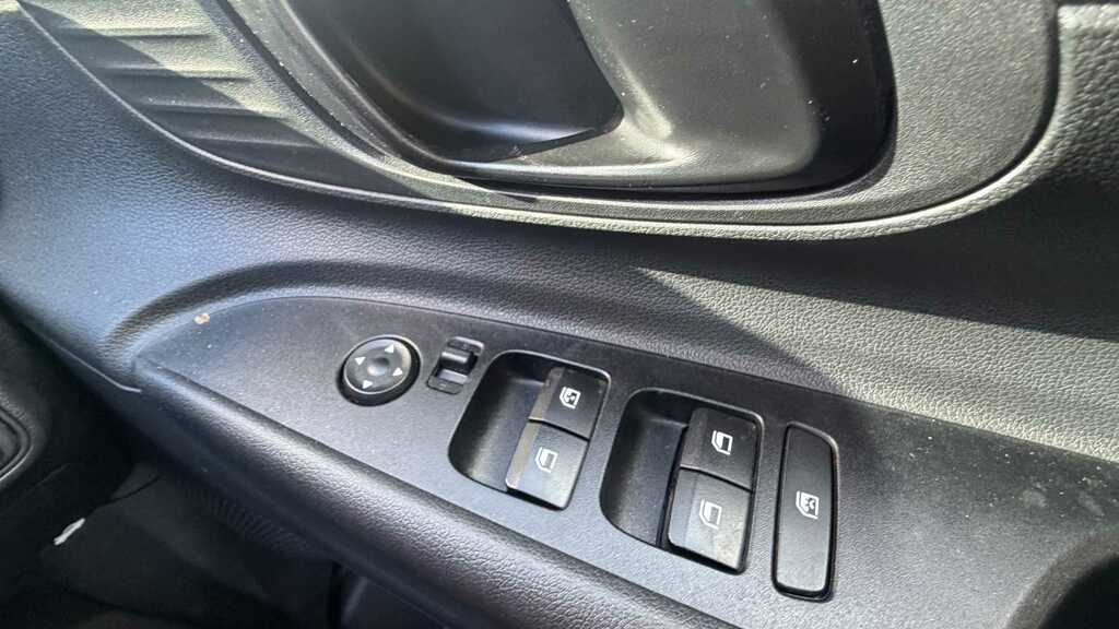 Hyundai I20 Advance Green #21