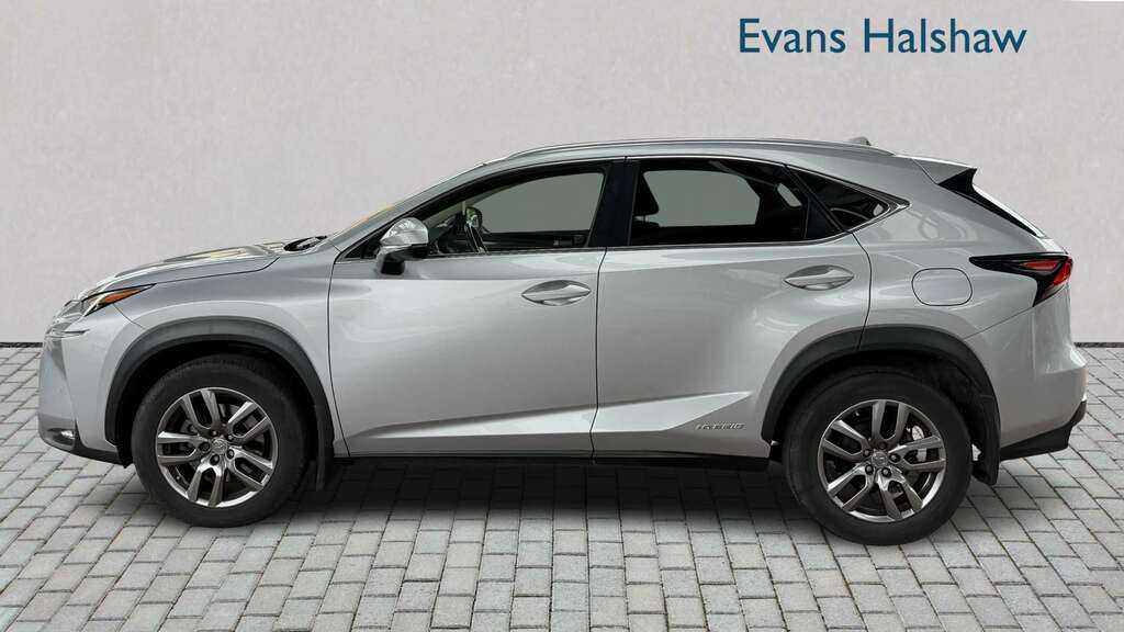 Lexus NX 300H 2.5 Luxury Cvt 2016 Silver #3