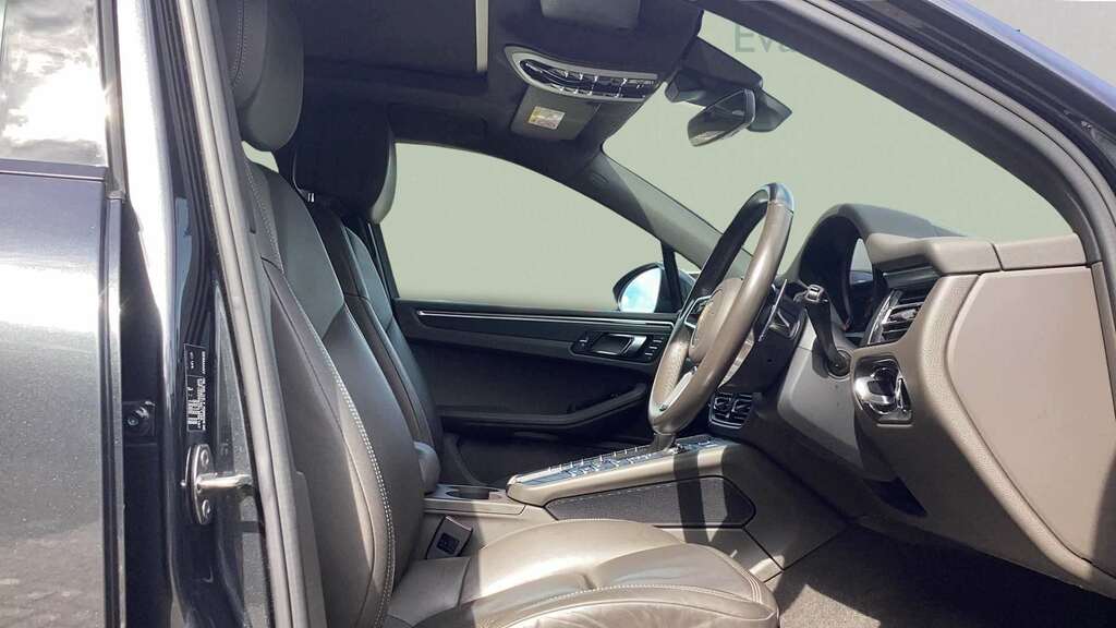 Porsche Macan Turbo Pdk Grey #3