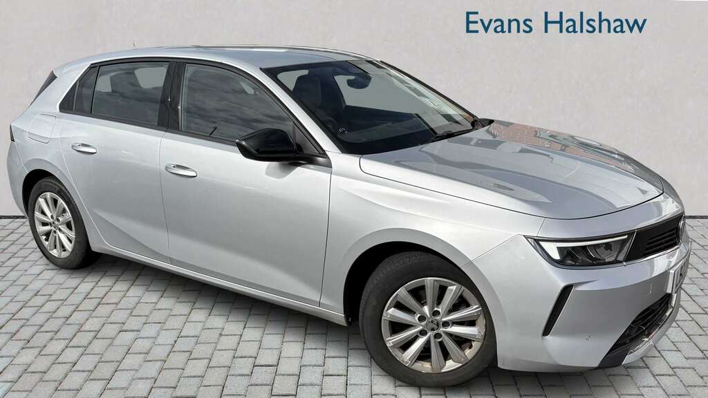 Vauxhall Astra 1.2 Turbo 130 Design 2023 Silver