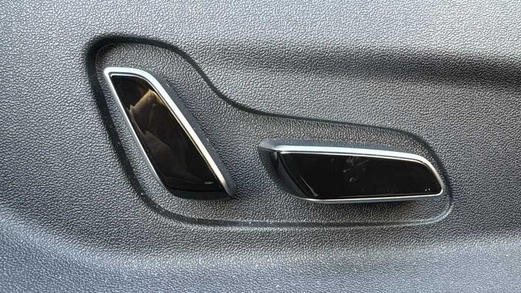 Byd Dolphin 150Kw Design 60.4Kwh Grey #19