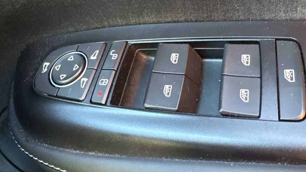 Byd Dolphin 150Kw Design 60.4Kwh Grey #17