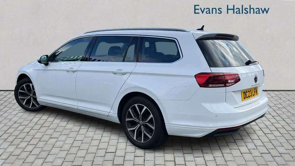 Volkswagen Passat 1.5 Tsi Evo Sel Dsg 2023 White #2