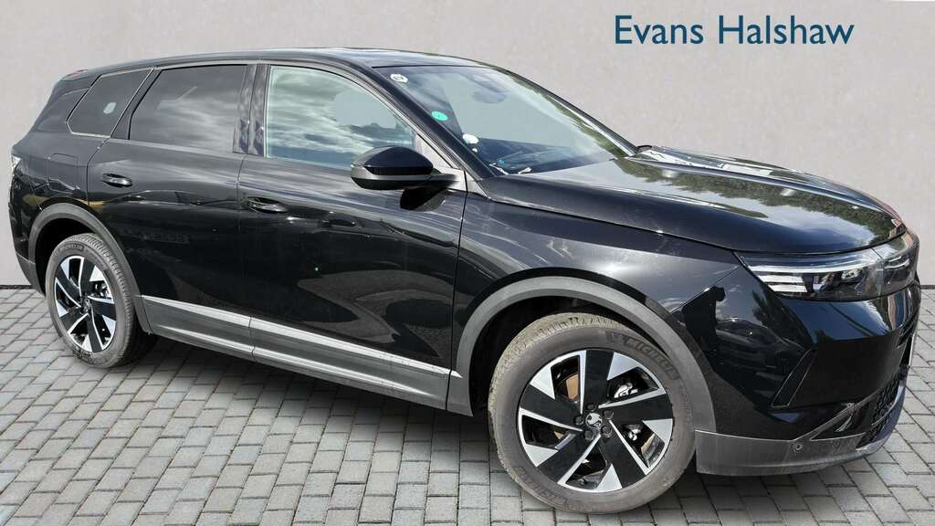 Vauxhall Grandland 1.2 Hybrid 136 Ultimate E-dct6 Pan Roof 20 Black
