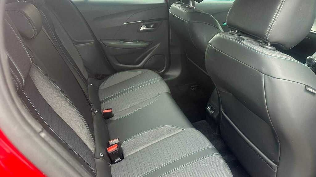 Peugeot 208 208 Allure Premium Puretech Ss White #8