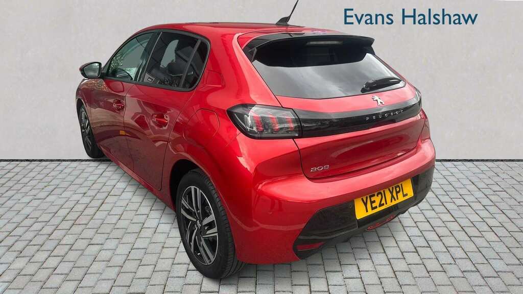 Peugeot 208 1.2 Puretech 100 Allure 2021 Red #4