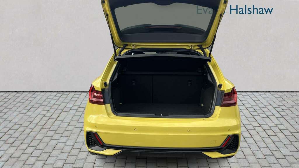 Audi A1 35 Tfsi S Line Contrast Edition S Tronic 2019 Yellow #4