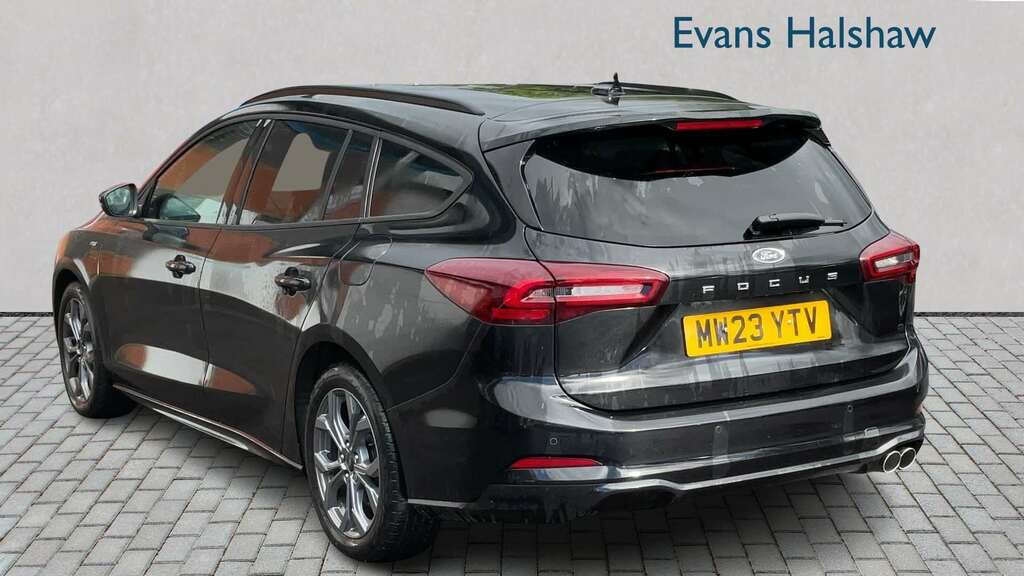 Ford Focus 1.0 Ecoboost St-line 2023 Black #2
