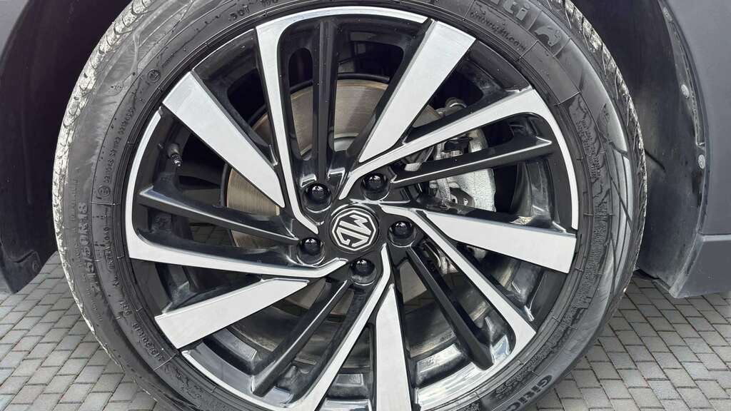 MG ZS 1.5 Hybrid Trophy 2025 Red #6