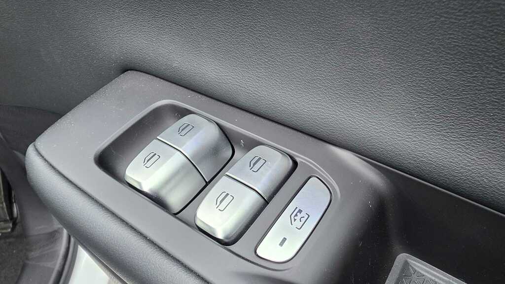 Chery Tiggo 8 1.5T Phev Summit Dht White #15
