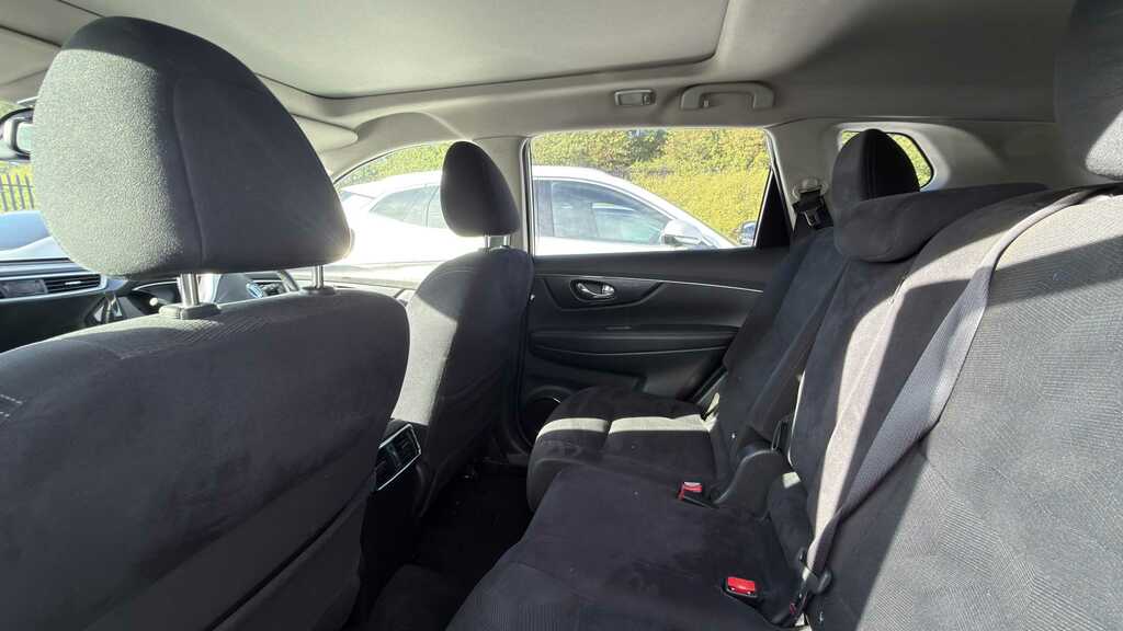 Nissan X-Trail N-tec White #9
