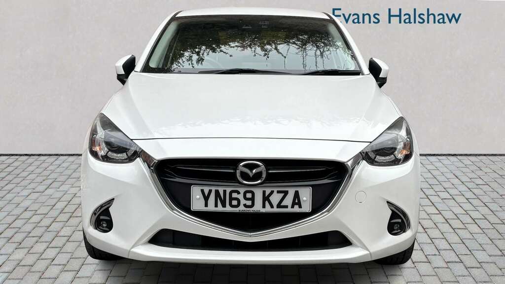 Mazda 2 1.5 115 Gt Sport Nav 2019 White #4