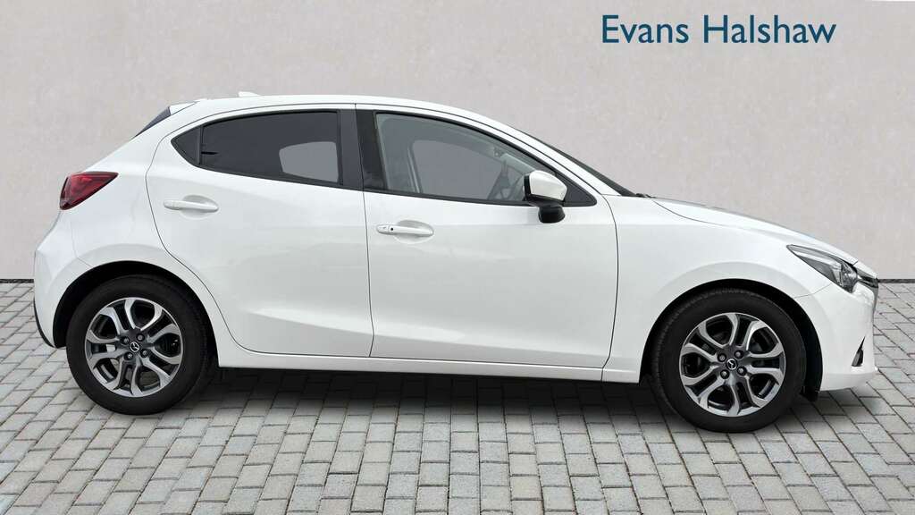 Mazda 2 1.5 115 Gt Sport Nav 2019 White #6