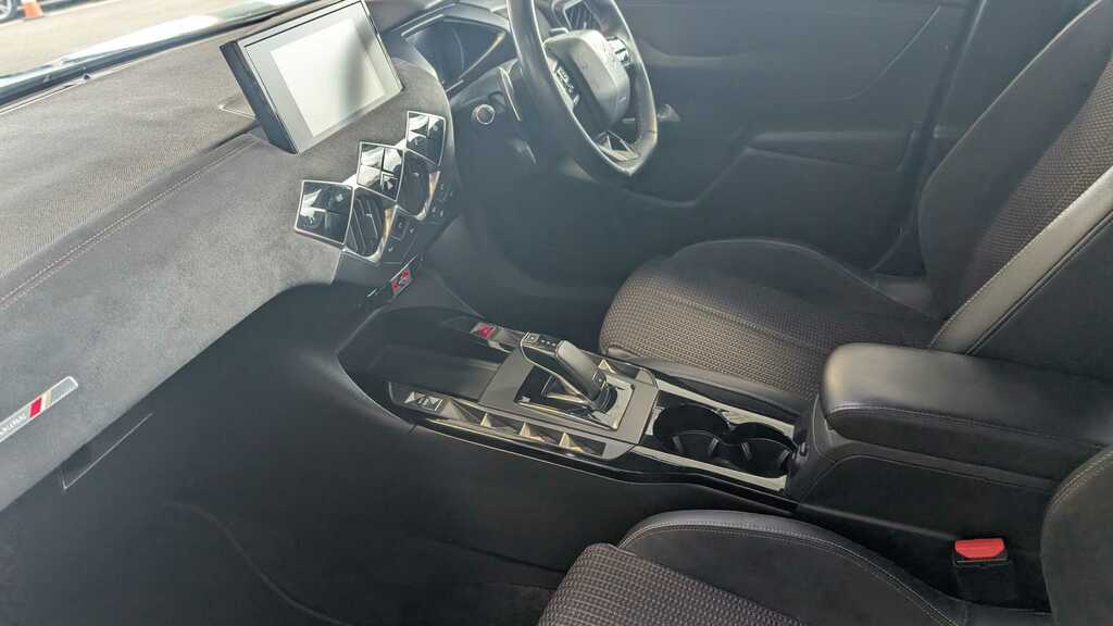 DS DS 3 100Kw E-tense Ultra Prestige 50Kwh White #14