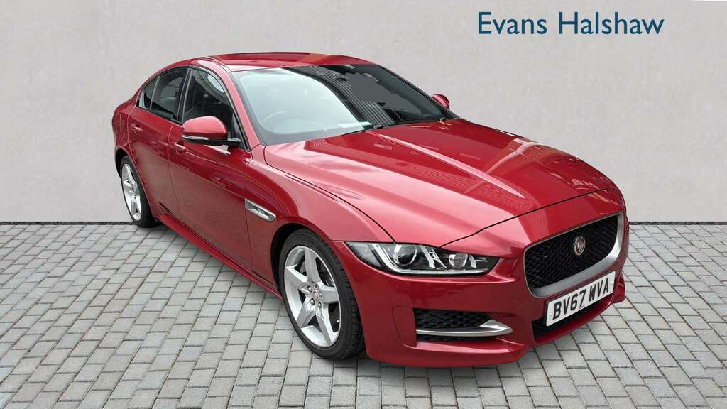 Jaguar XE 2.0 Ingenium R-sport 2017 Red