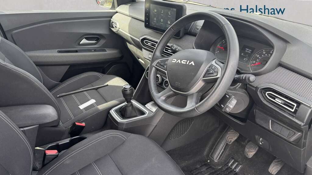 Dacia Jogger 1.0 Tce Expression 2024 Green #6