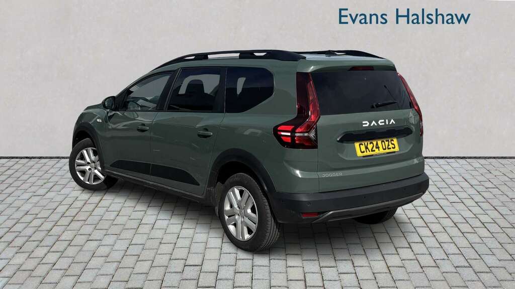 Dacia Jogger 1.0 Tce Expression 2024 Green #2