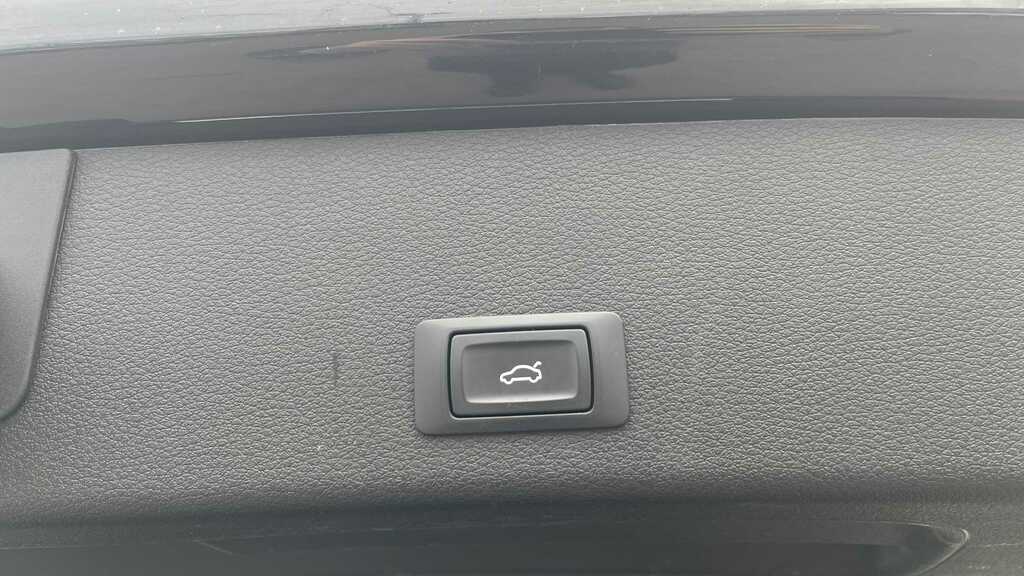 Audi E-tron Sportback Quattro S Line 1 Owner Black Pack White #21