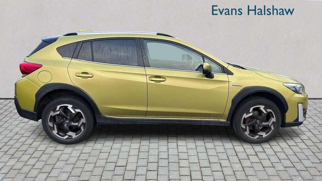 Subaru XV 2.0I E-boxer Se Premium Lineartronic 2022 Yellow #3