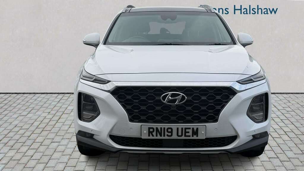 Hyundai Santa Fe 2.2 Crdi Premium Se 4Wd 2019 White #4