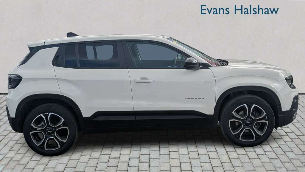 Jeep Avenger 1.2 E-hybrid Summit Dct 2025 White #3
