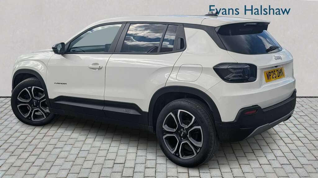 Jeep Avenger 1.2 E-hybrid Summit Dct 2025 White #2