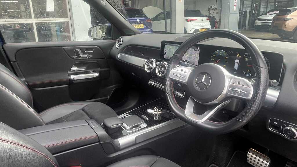 Mercedes-Benz GLB Class Glb 200 Rhd White #7