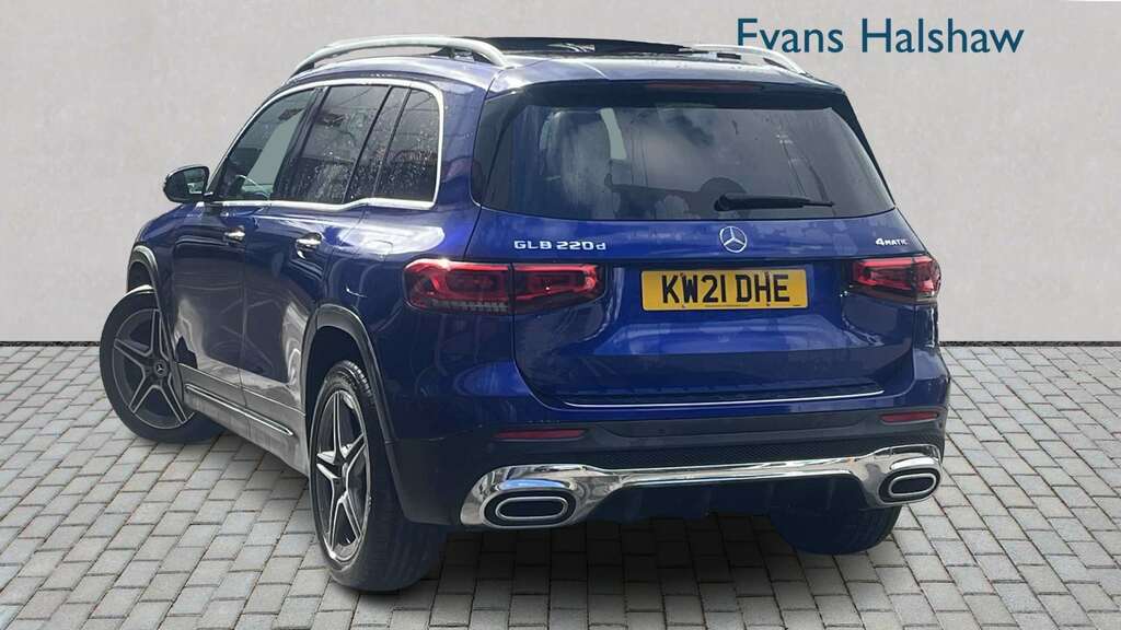 Mercedes-Benz GLB Class 220D 4Matic Amg Line Prem Plus 8G-tronic 2021 Blue #2