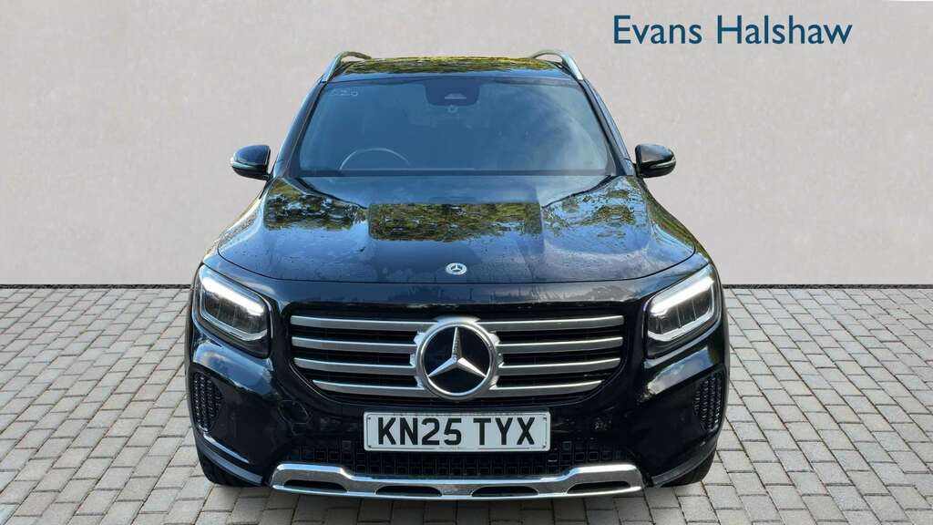 Mercedes-Benz GLB Class 200 Sport Executive 7G-tronic 2025 Black #4