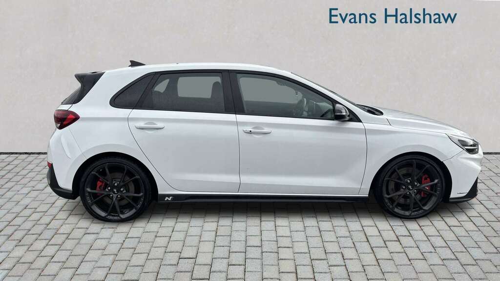 Hyundai I30 2.0T Gdi N Performance Dct 2022 White #4