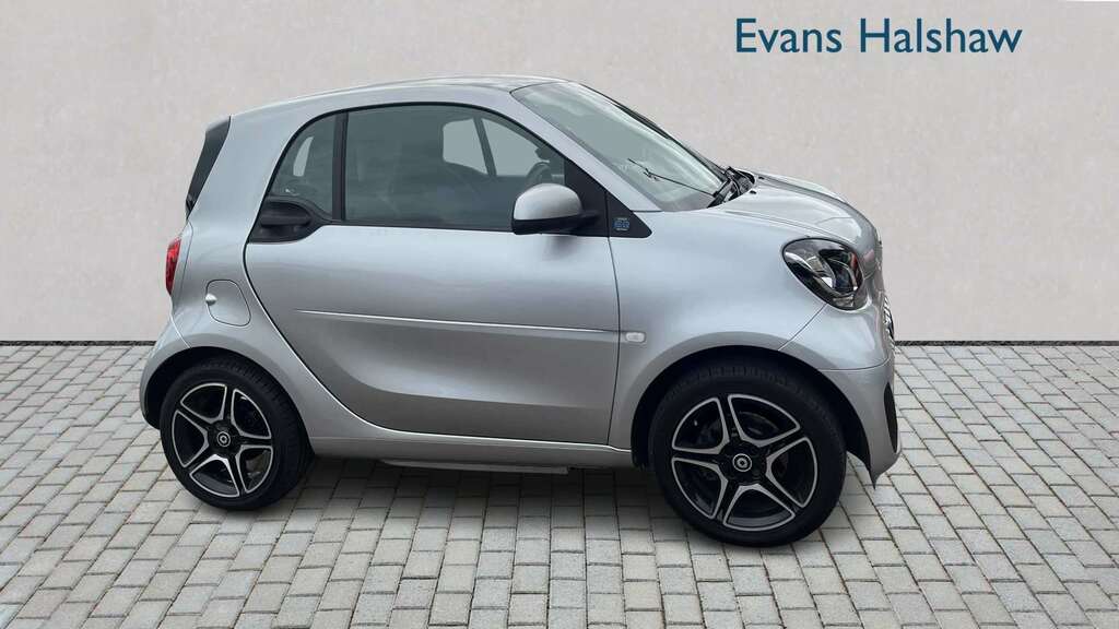 Smart Fortwo Coupe 60Kw Eq Premium 17Kwh 22Kwch 2021 Silver #2