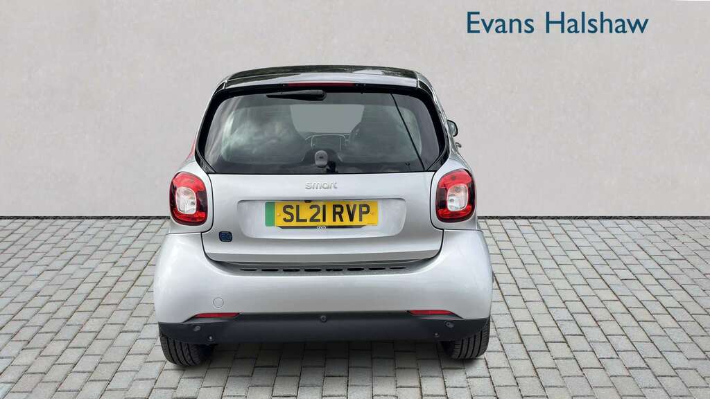 Smart Fortwo Coupe 60Kw Eq Premium 17Kwh 22Kwch 2021 Silver #4