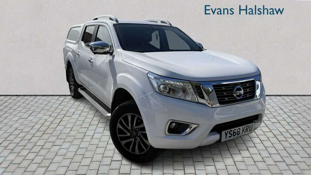 Nissan Navara Double Cab Pick Up Tekna 2.3Dci 190 4Wd 2018 White