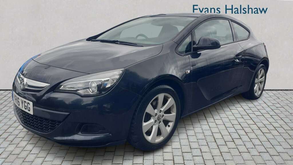 Vauxhall Astra GTC 1.4T 16V Sri White #4