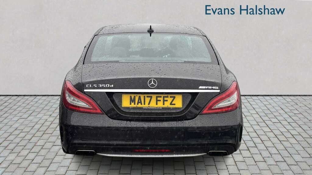 Mercedes-Benz CLS Saloon Red #4