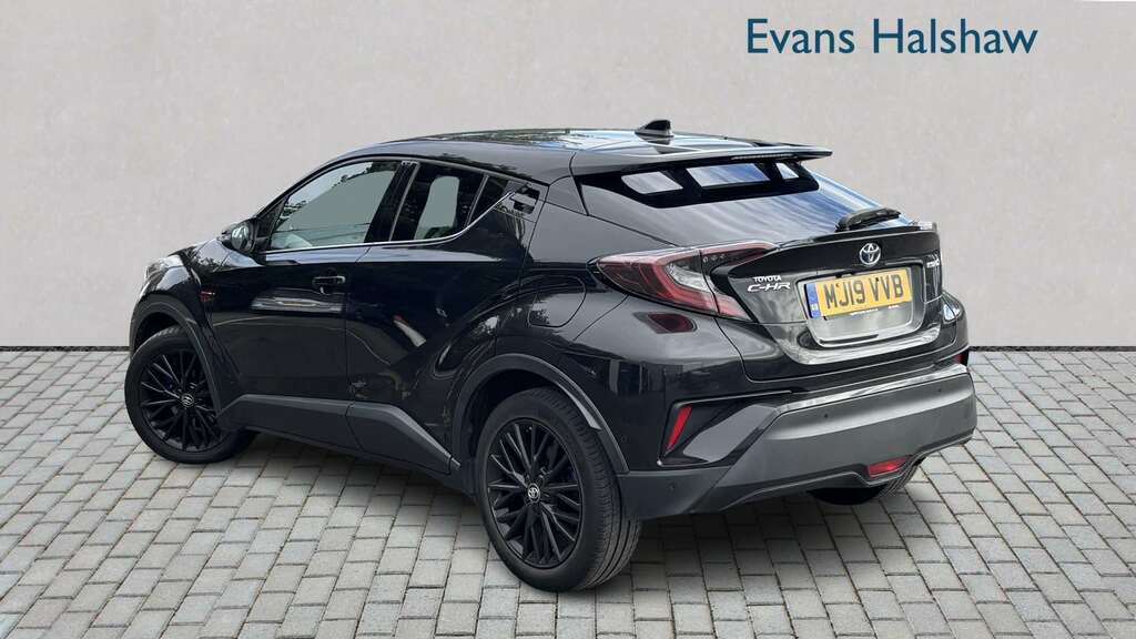 Toyota C-Hr 1.8 Hybrid Excel Cvt Leather 2019 Black #2