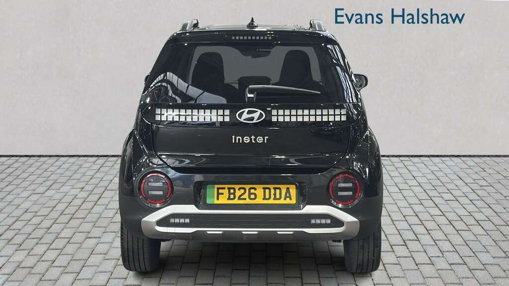 Hyundai Inster 85Kw 02 49Kwh 2026 Black #5
