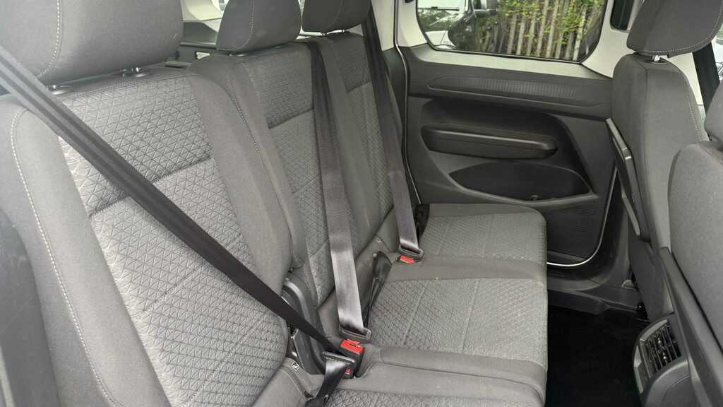 Ford Tourneo Connect 2.0 Ecoblue Titanium 2025 Silver #4