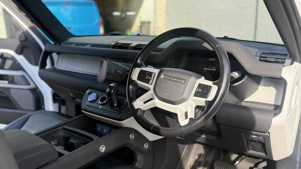 Land Rover Defender 90 3.0 D200 S 90 White #10